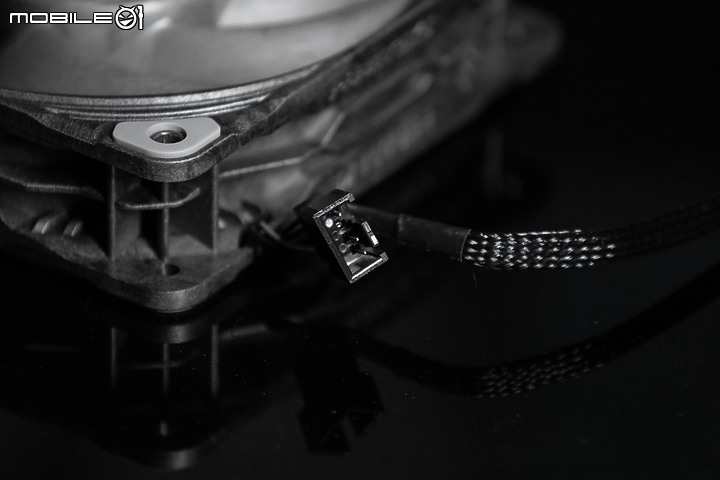 點我看大圖 高性能新選擇PHANTEKS GLACIER ONE 240T30 & T30-120高壓扇開箱測試