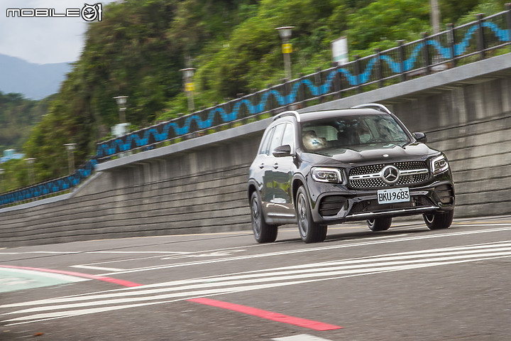Mercedes-Benz GLB200七人座試駕∣致,以家人為重的你/妳