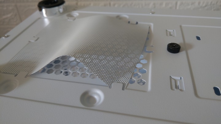 簡易開箱-MONTECH X3 MESH-純白 入門經濟款