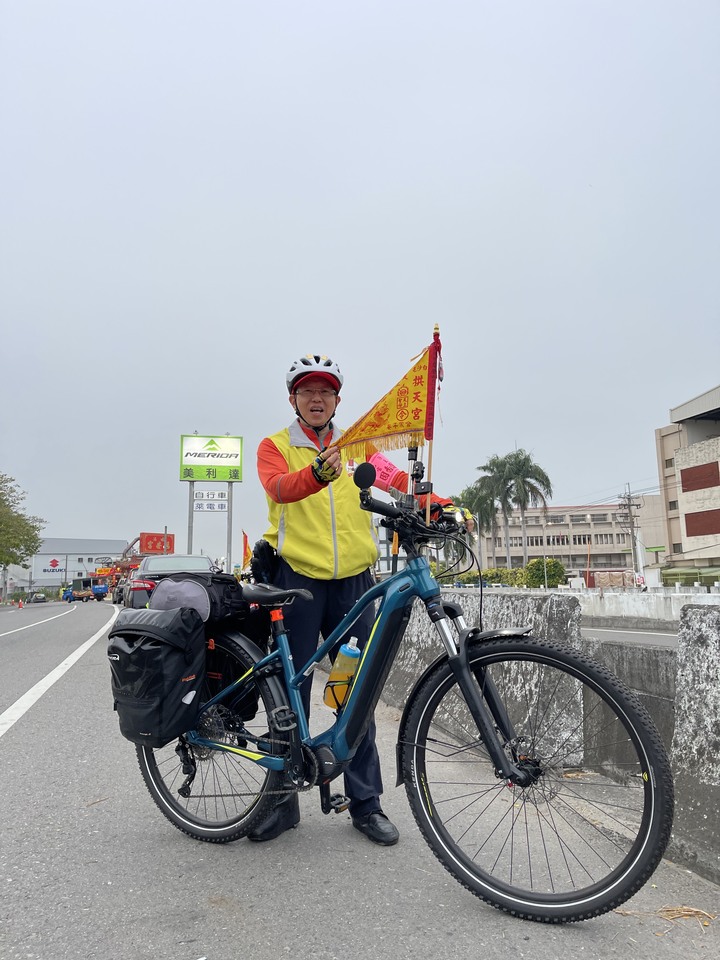 退休老總要再健康20年的秘訣 一台美利達電動(輔助)自行車騎出的新活力