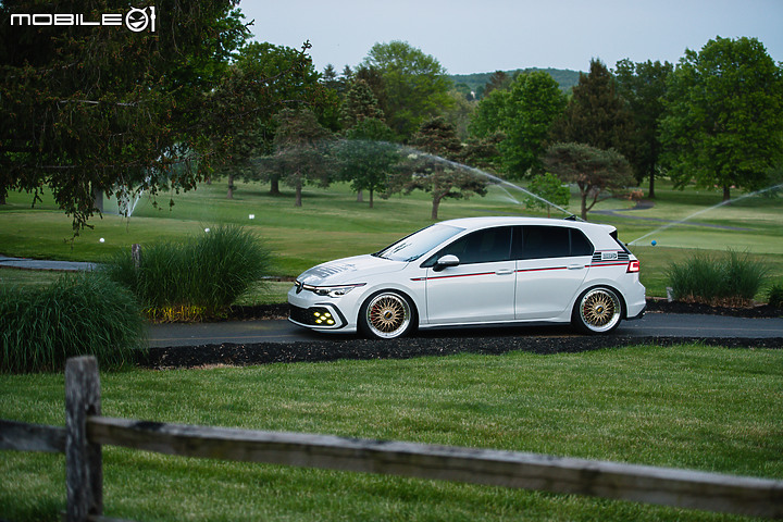 【海外新訊】金色BBS就是帥！美國VW推出八代Golf GTI BBS Concept！
