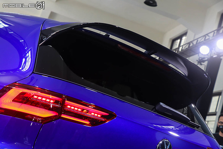 【採訪】Volkswagen Golf R「鋼砲王」195.8萬元預售登台,旅行車確認同步引進!