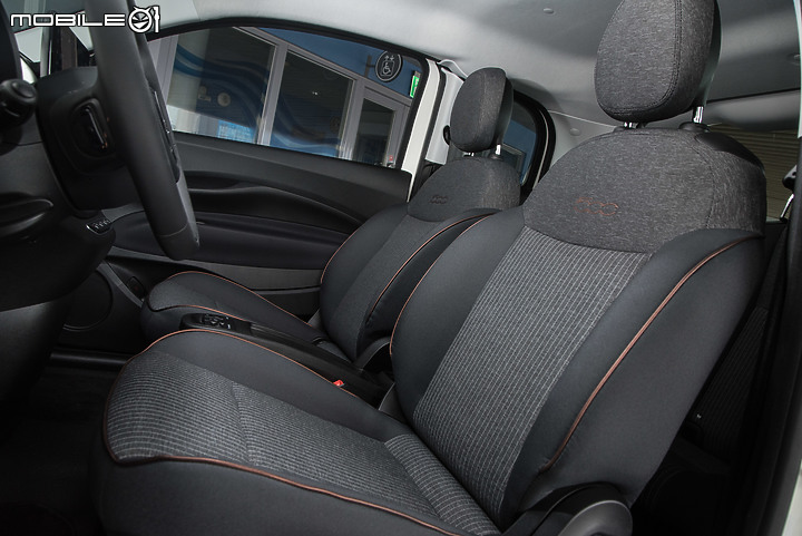Fiat 500e 3+1版本試駕|多一道門更實用,純電代步恰到好處!