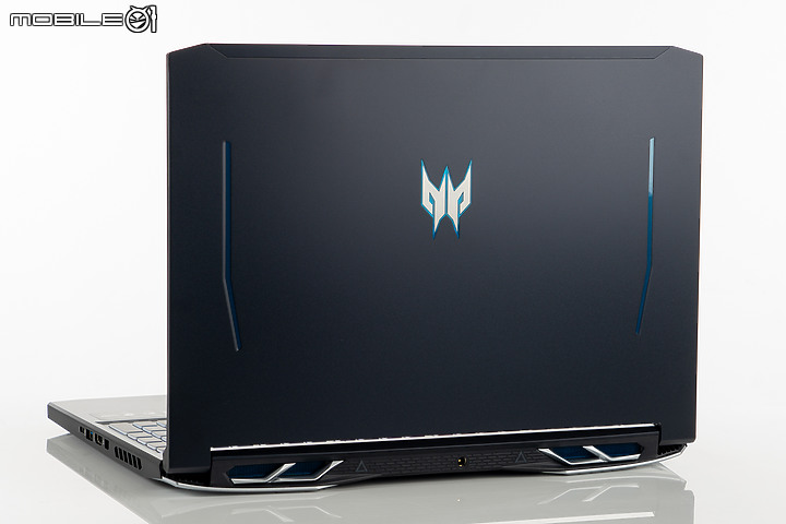 Acer Predator Helios 300 電競筆電 散熱出眾的 3A 遊戲利器！