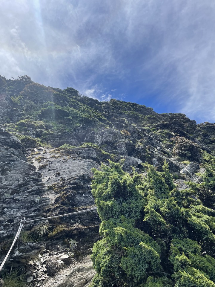 點我看大圖 被悶壞的半日包場南湖大山第一人稱POV SKYRunning