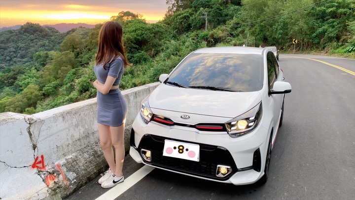 點我看大圖 微資女視覺系買車,Picanto GT-Line開箱