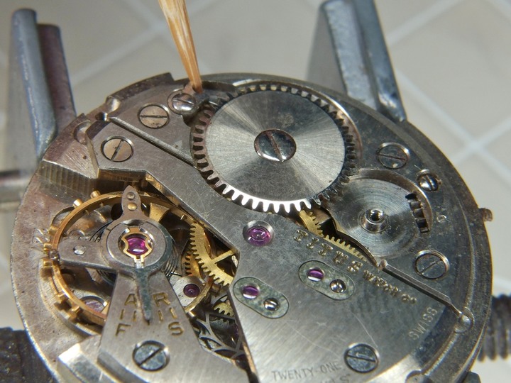 自娛玩修錶 - 天長地久: 鐵達時TITUS DE LUXE 21 Jewels (Case MOD. 5486/Venus cal. 227)