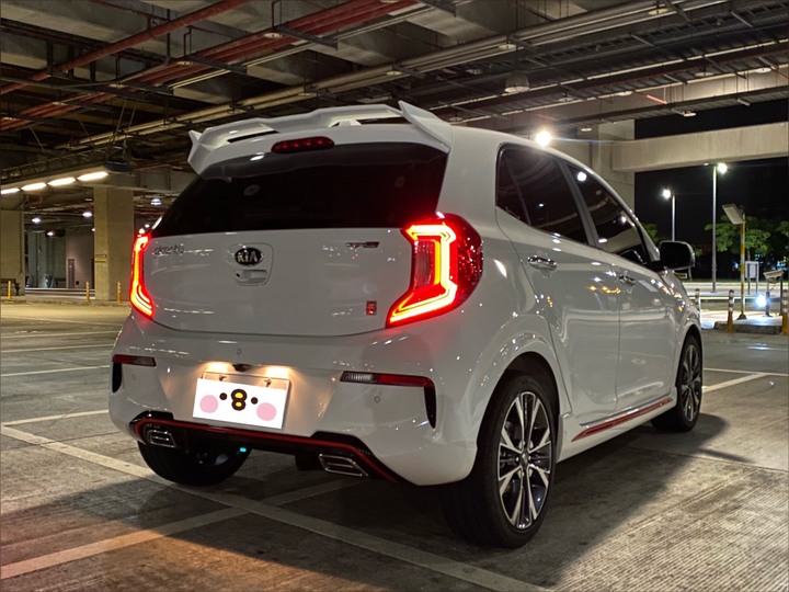 點我看大圖 微資女視覺系買車,Picanto GT-Line開箱