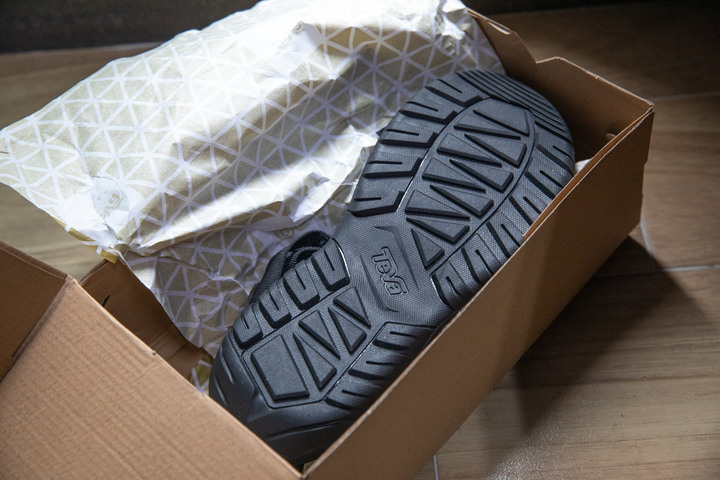 TEVA hurricane XLT2 涼鞋微開箱分享