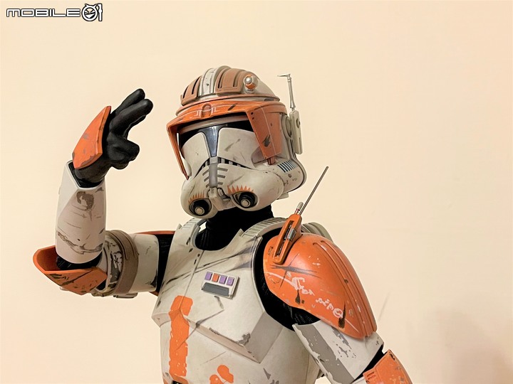 我得第一隻HotToys MMS524 複製人 212團 寇迪隊長
