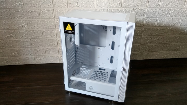 簡易開箱-MONTECH X3 MESH-純白 入門經濟款