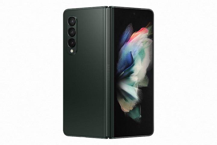三星Galaxy Z Fold3/Z Flip3 5G/Watch4揭曉|多工應用、外在美學的再探索