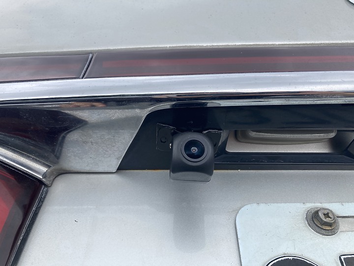 6000元二手Apple CarPlay 主機唯有車美仕
