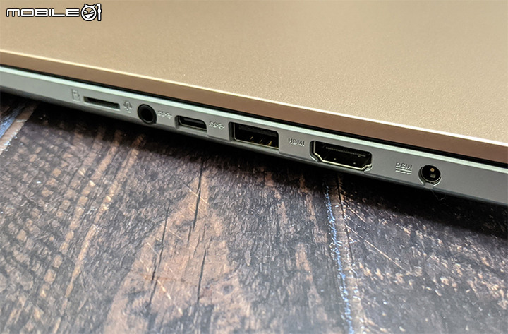老婆新機S513EQ來開箱