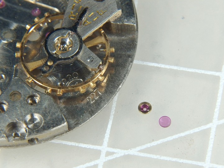 自娛玩修錶 - 天長地久: 鐵達時TITUS DE LUXE 21 Jewels (Case MOD. 5486/Venus cal. 227)