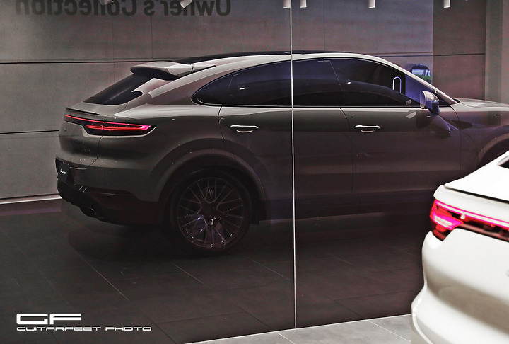 --跨界大蛙-- 保時捷 Porsche Cayenne Coupe 納豆灰 展間交車小記