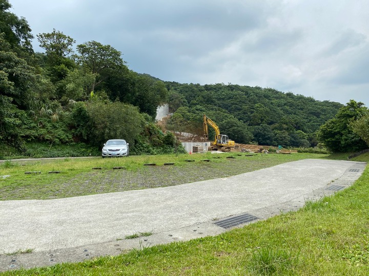 基隆七堵|姜子寮山.親民的小百岳,登頂360度零死角的美景