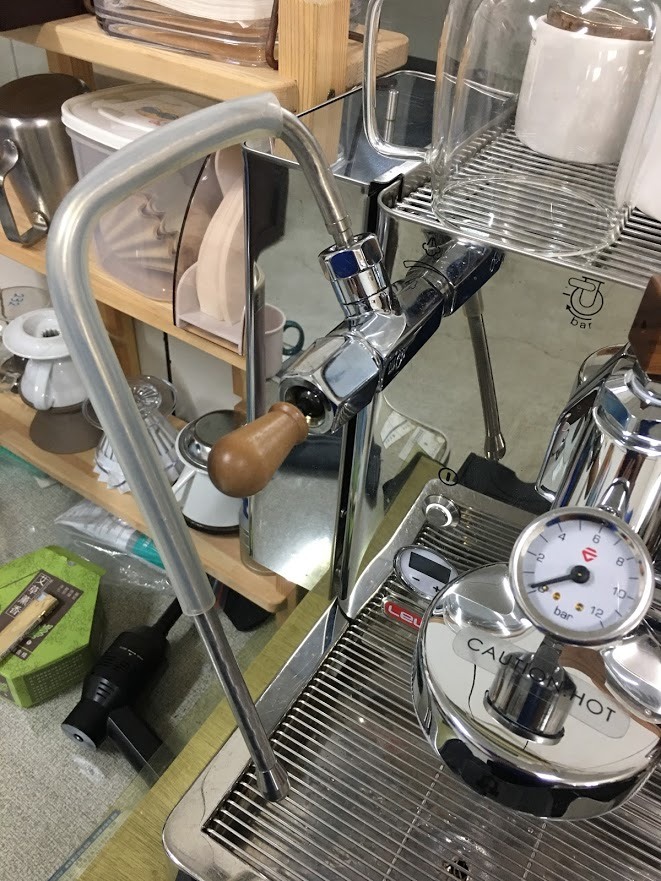 小改裝Lelit bianca PL162T撥桿式蒸氣跟Niche NG63加破土POTU磨豆機鬼齒變平刀