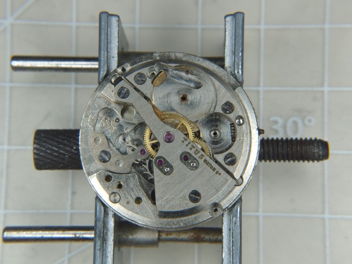 自娛玩修錶 - 天長地久: 鐵達時TITUS DE LUXE 21 Jewels (Case MOD. 5486/Venus cal. 227)