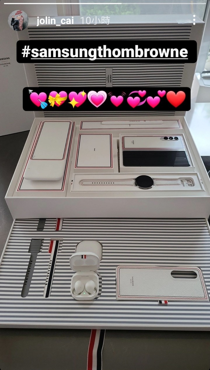 三星Z Fold3、Z Flip3 Thom Browne限量版 展示實機分享