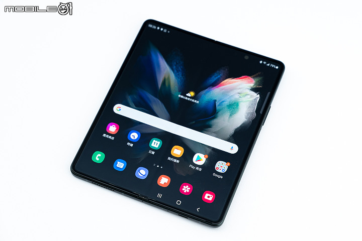 三星Galaxy Z Fold3/Z Flip3 5G/Watch4揭曉|多工應用、外在美學的再探索