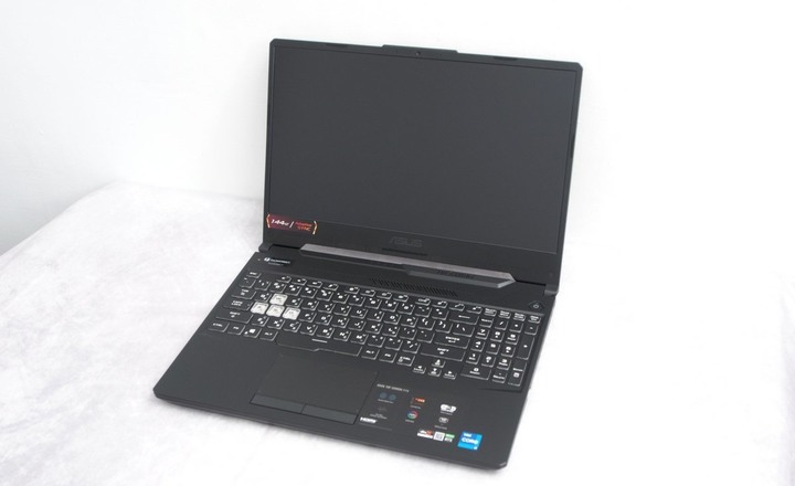 熟悉的八核最對味 ASUS TUF GAMING F15 FX506HM 御鐵灰開箱