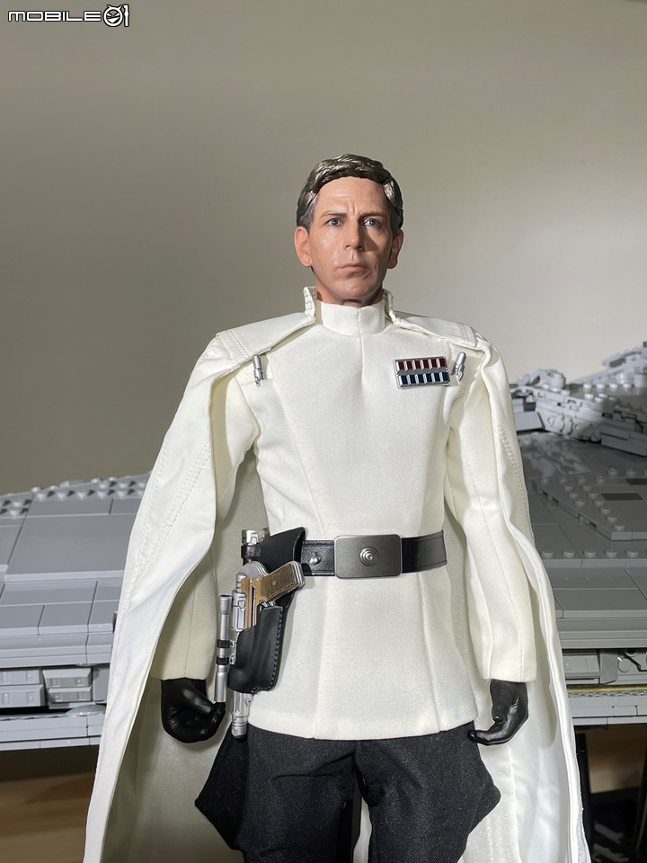 HotToys MMS519 星際大戰外傳：帝國先進武器研究局  局長 : 歐森·昆尼克