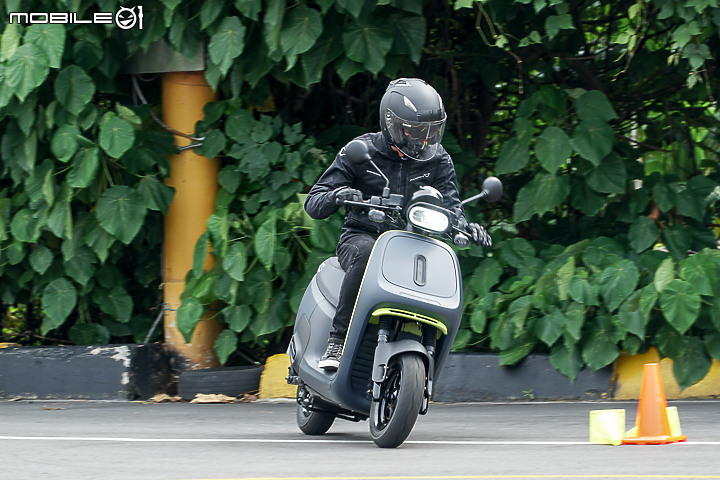 【採訪】Gogoro VIVA MIX Superfast 實車鑑賞！考照練習借用服務同步上線！