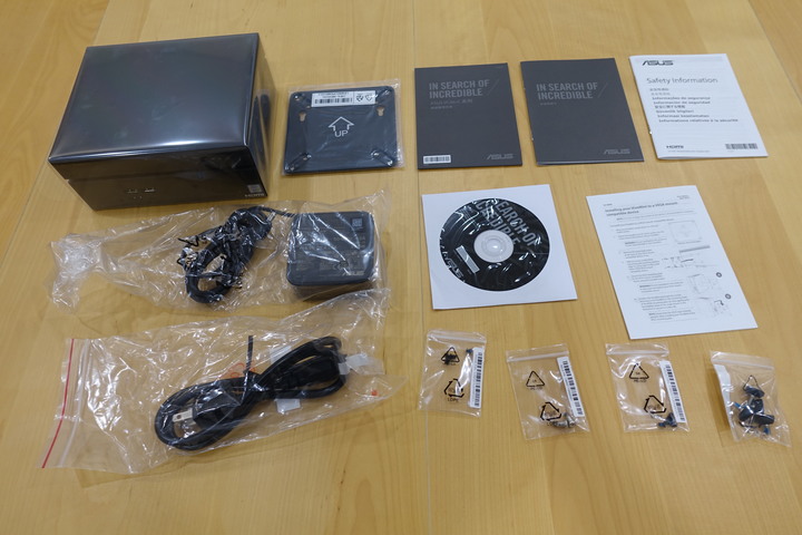 「開箱」ASUS VIVOMINI VC66 迷你小電腦