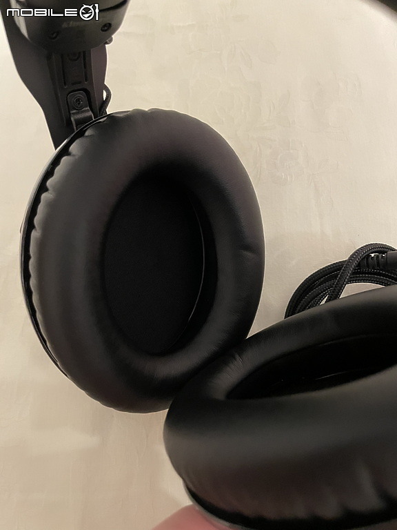 新週邊入手 HyperX Cloud Revolver 7.1 簡單開箱