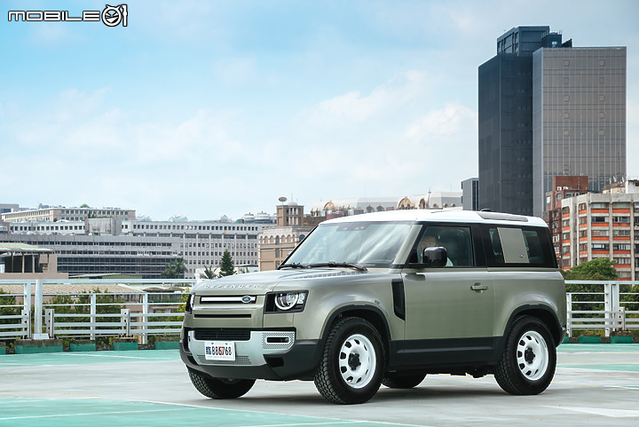 Land Rover Defender 90試駕｜短軸更對味，品味與樂趣兼具的個性休旅首選！