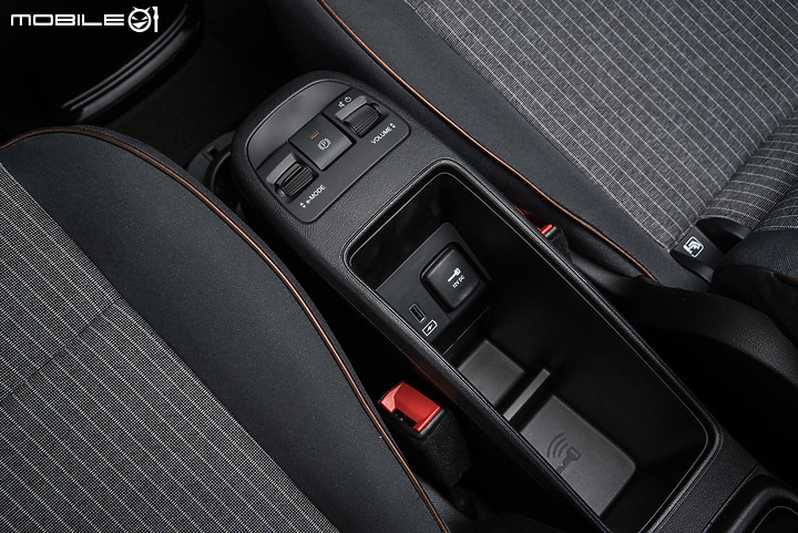 Fiat 500e 3+1版本試駕|多一道門更實用,純電代步恰到好處!