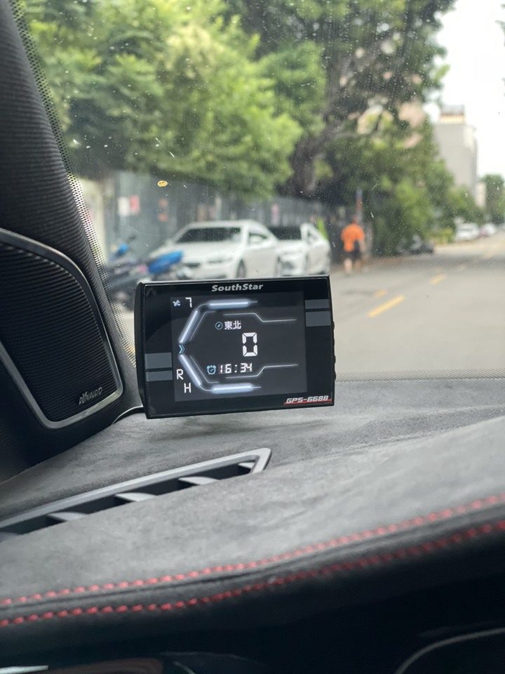 微開箱 - VW GTI 7.5代 Performance 一年心得分享