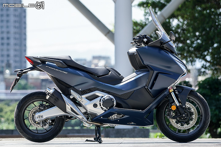 HONDA FORZA 750 試駕｜市區靈巧 長途更舒適 DCT 速可達再添一軍