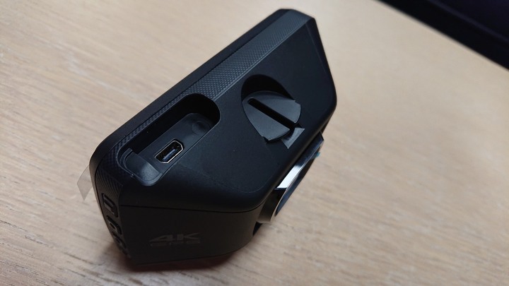 開箱MIO 887 4K 安全預警6合1行車記錄器
