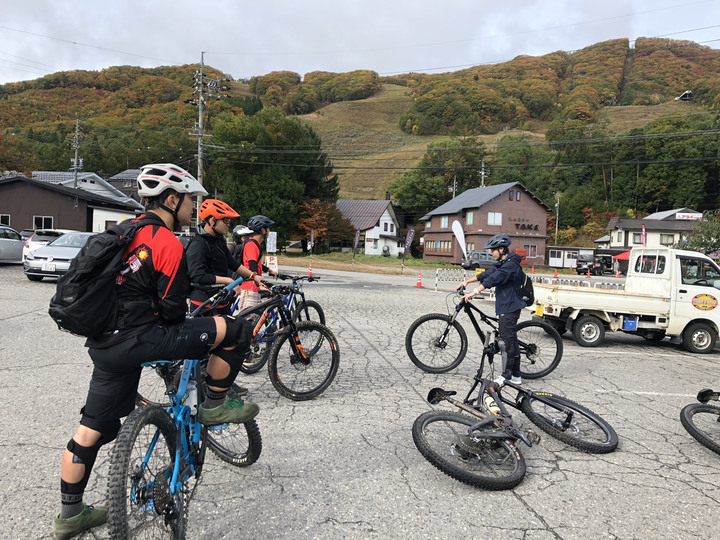 日本白馬 PMBIA 登山車教練證照考試與賞楓自由行