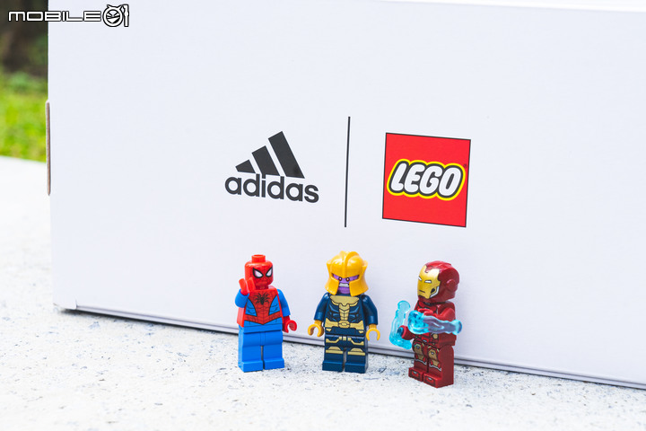 adidas x LEGO Ultraboost DNA 跑鞋開箱|繽紛、活潑、童趣橫生!