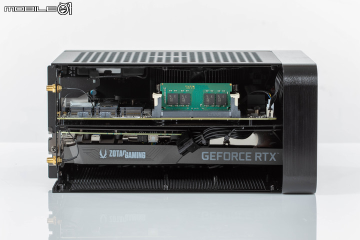 ZOTAC MAGNUS ONE 迷你電競主機開箱 在小機體內求取效能平衡點