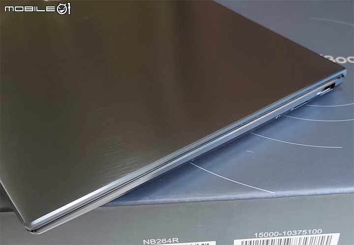 點我看大圖 【開箱】老爸工作機ZenBook UX425EA