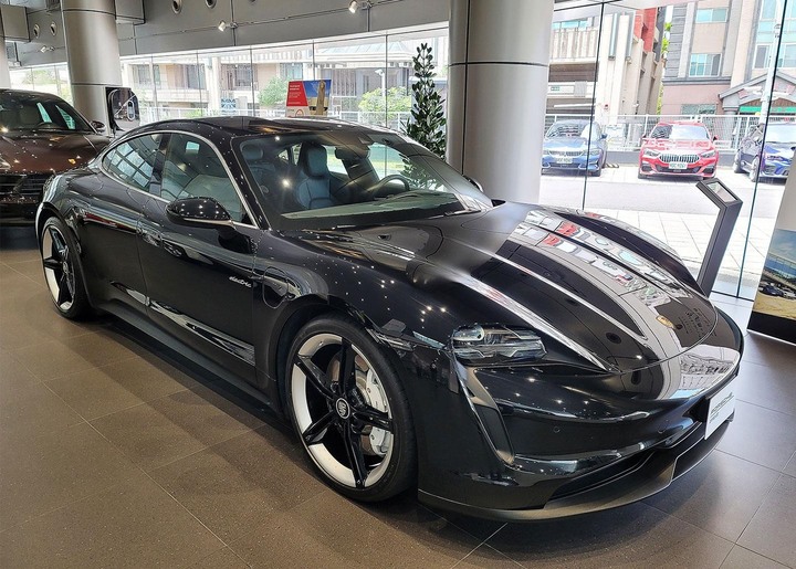 初探高雄保時捷中古車部門心得