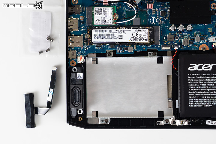 Acer Predator Helios 300 電競筆電 散熱出眾的 3A 遊戲利器！