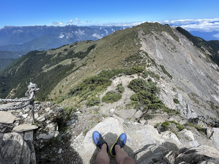 點我看大圖 被悶壞的半日包場南湖大山第一人稱POV SKYRunning