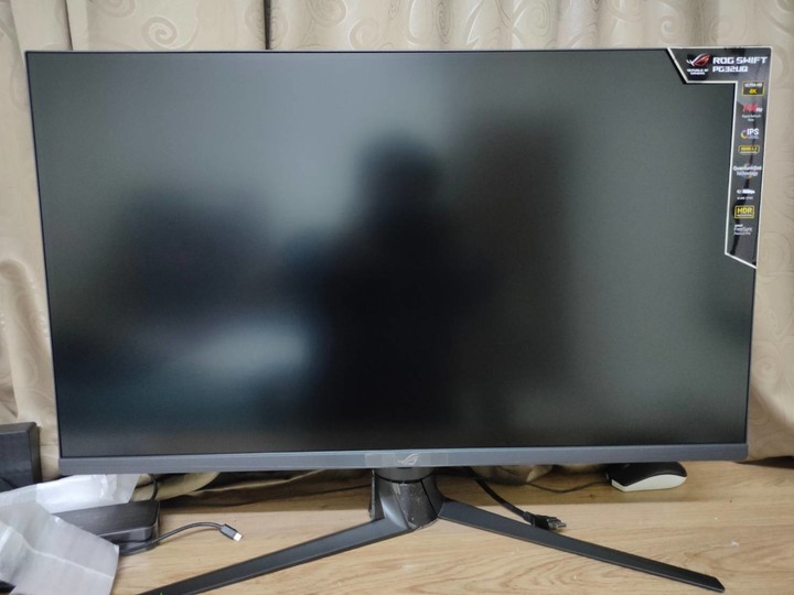 PG32UQ 4K 144HZ 600HDR 量子點32吋 開箱