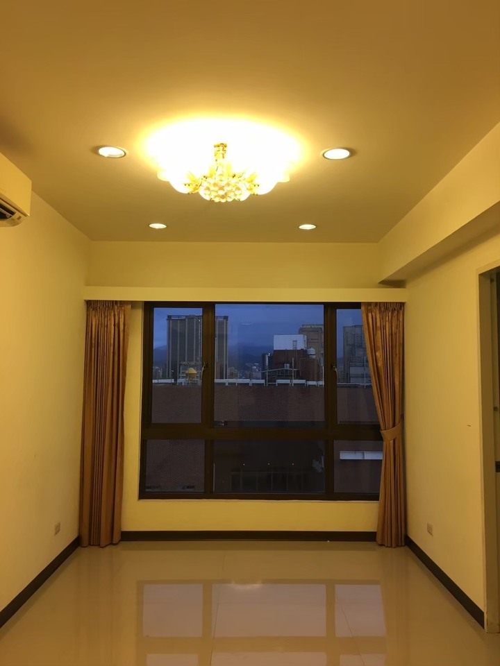 【開箱】就決定是你了！台北中古屋灰調貓宅