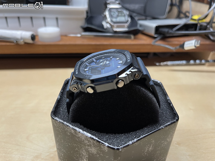 開箱分享～G-SHOCK 農家橡樹 金屬版～藍 GM-2100-2ADR