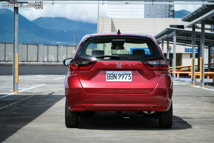 Honda Fit 第四代汽油版試駕|品質進化與售價升格一樣有感!