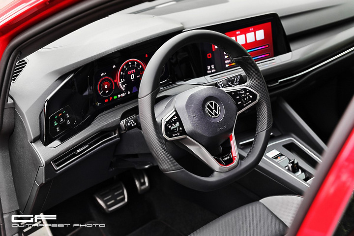 --科技鋼砲-- Volkswagen Golf 8 GTI 理性與感性之交錯 圖文分享