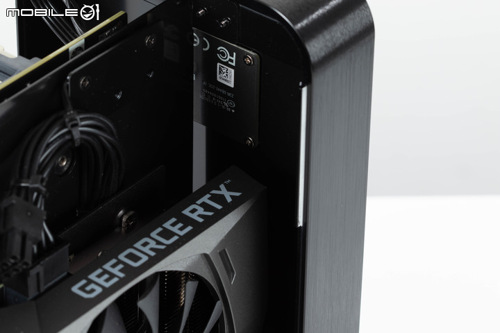 ZOTAC MAGNUS ONE 迷你電競主機開箱 在小機體內求取效能平衡點