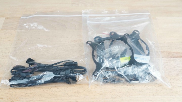 點我看大圖 潮流外觀,頂尖性能。ADATA LEVANTE 240 水冷散熱器
