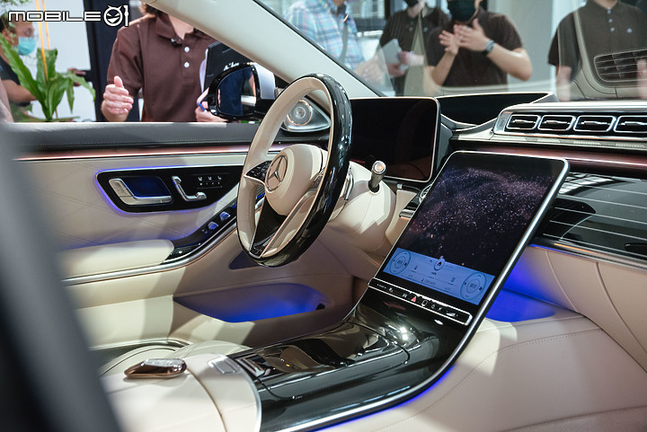【採訪】全新Mercedes-Maybach S-Class現身國內,單一車型定價自1132萬元起!